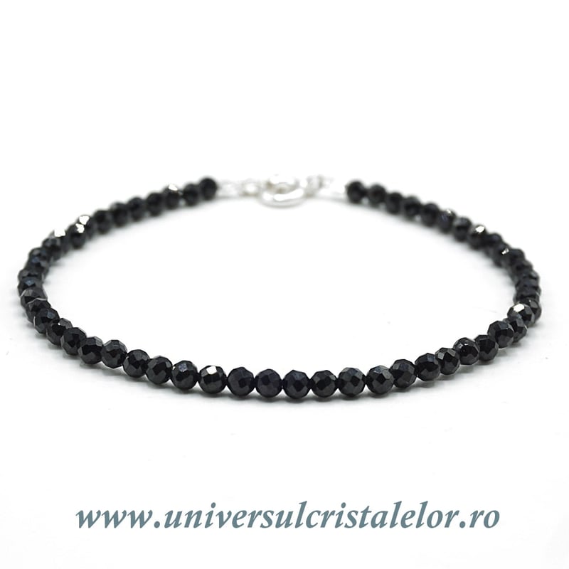 Set spinel bratara , colier si cutie