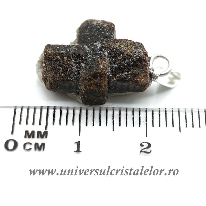 Pandantiv staurolit m3