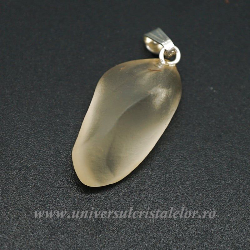 Pandantiv tectita aurie