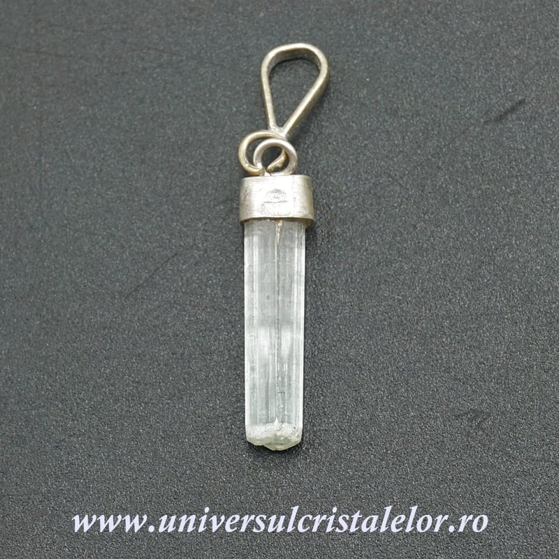 Pandantiv turmalina albastra