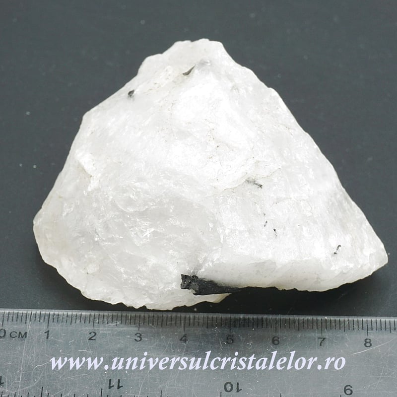 Turmalina neagra in cuart