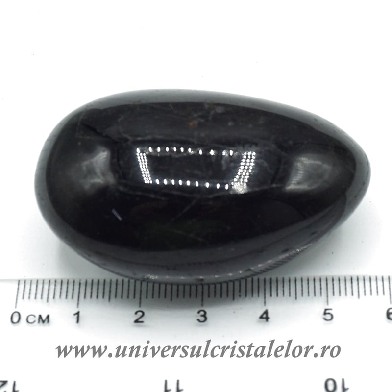 Turmalina neagra polisata
