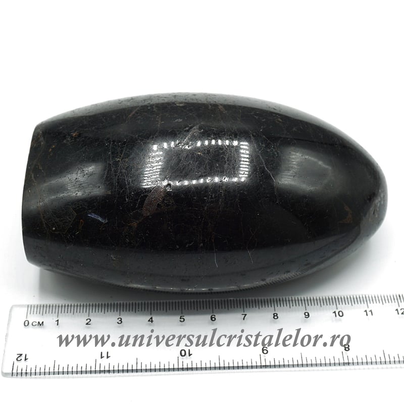 Sculptura turmalina neagra