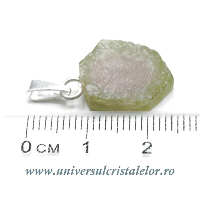 Pandantiv turmalina pepene