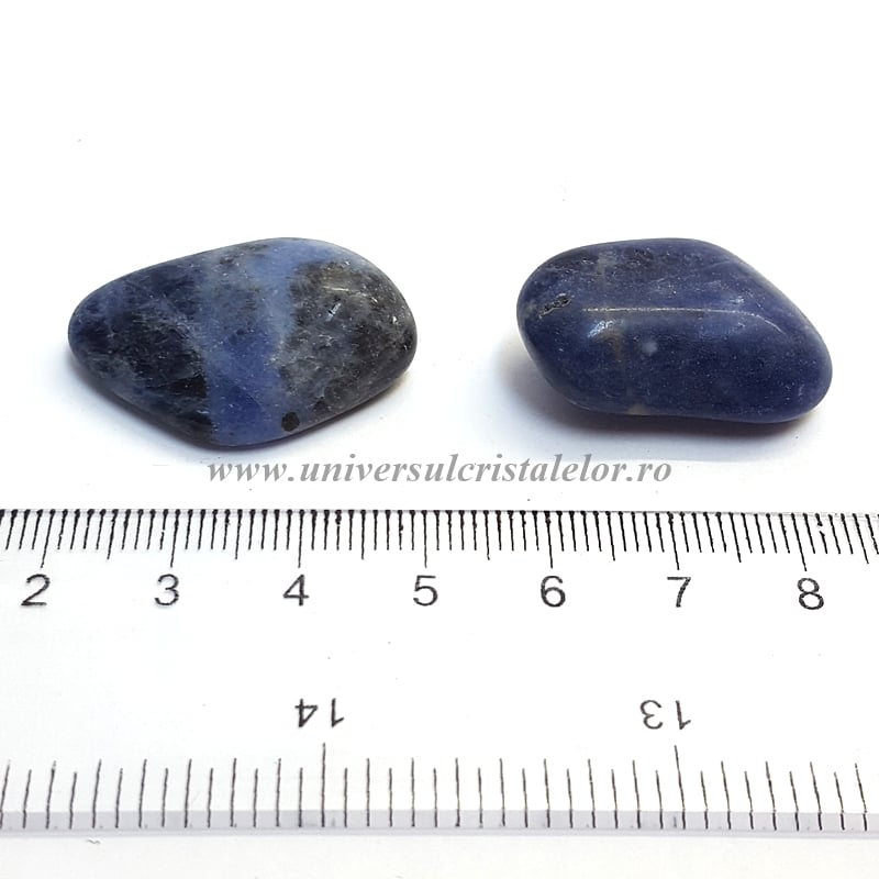 Sodalit piatra rulata