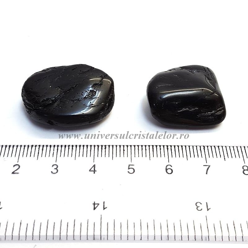 Turmalina neagra piatra rulata
