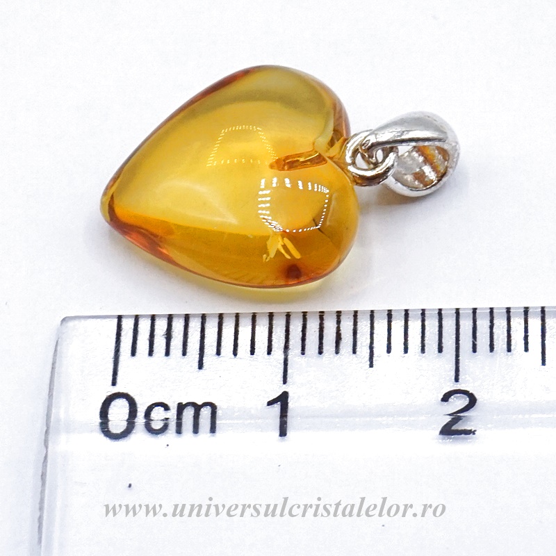 Pandantiv chihlimbar