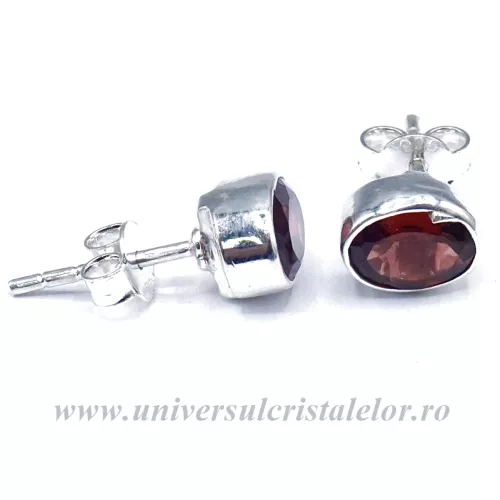 Cercei granat fatetati ovali Cercei granat fatetati ovali