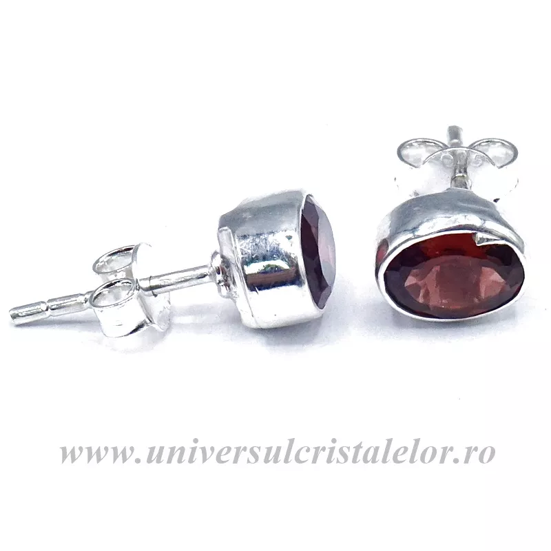 Cercei granat fatetati ovali Cercei granat fatetati ovali