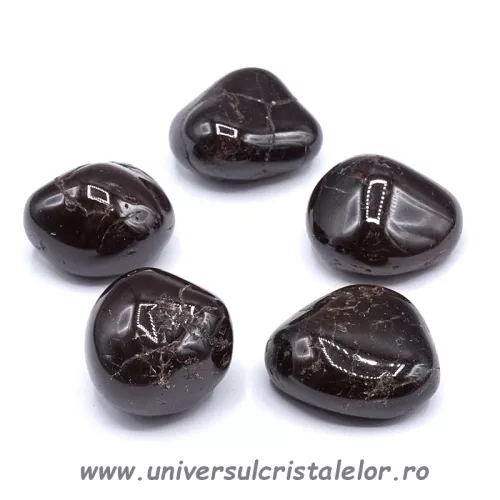 Granat brun piatra rulata Granat brun piatra rulata