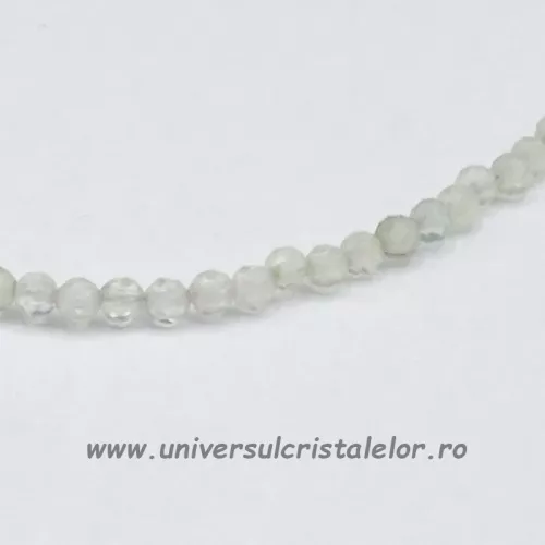 Colier prehnit rotund fatetat - 3 mm Colier prehnit rotund fatetat - 3 mm