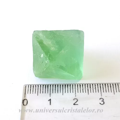 Octaedru fluorina Octaedru fluorina