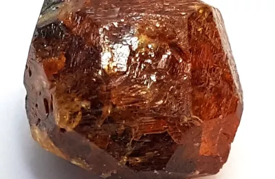 Granat portocaliu