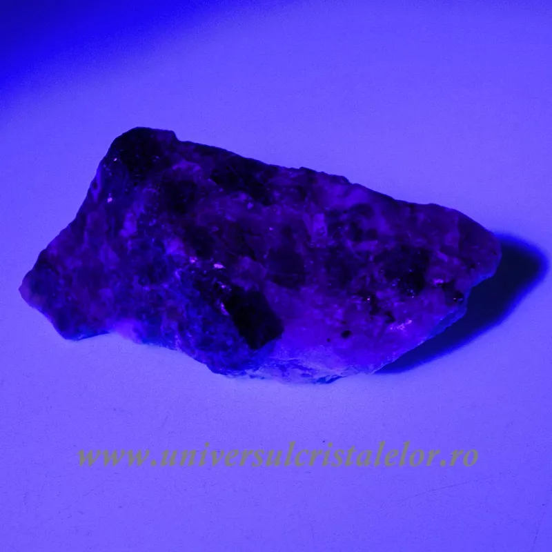 Afghanite cu sodalit verde