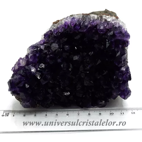 Ametist cu baza mineral unicat m35