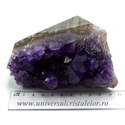 Ametist cu baza mineral unicat m24