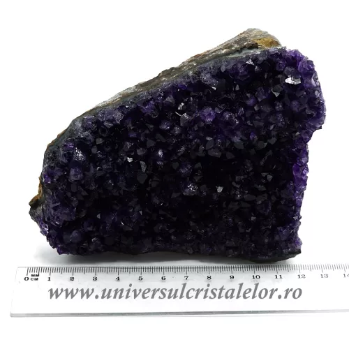 Ametist cu baza mineral unicat m50