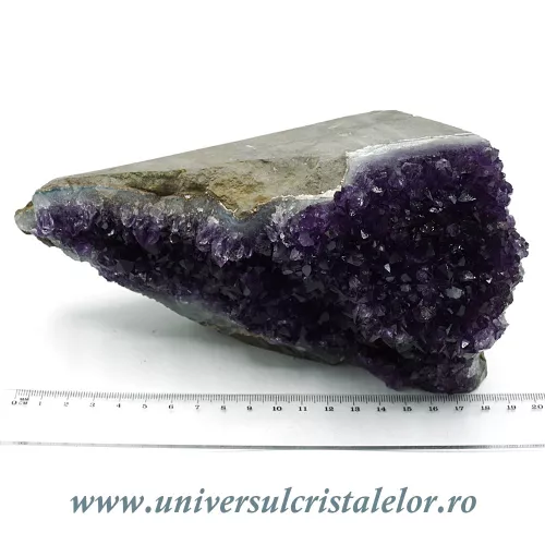 Ametist cu baza mineral unicat m06 Ametist cu baza mineral unicat m06