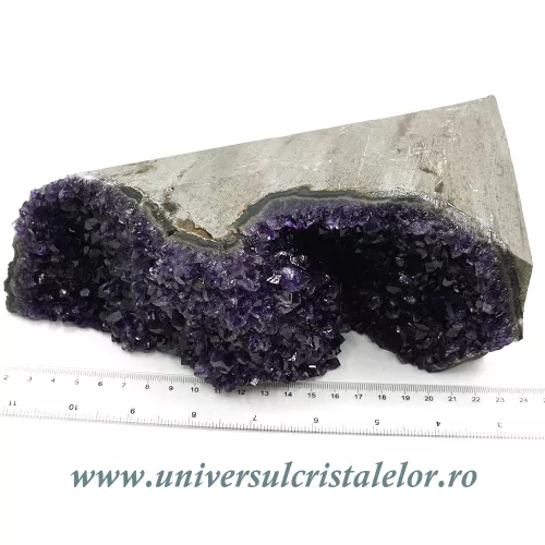 Ametist cu baza mineral unicat m54 Ametist cu baza mineral unicat m54