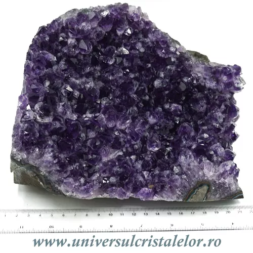 Ametist cu baza mineral unicat m17 Ametist cu baza mineral unicat m17