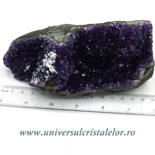 Ametist cu baza mineral unicat m42 Ametist cu baza mineral unicat m42