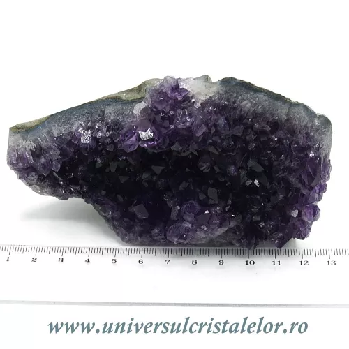 Ametist cu baza mineral unicat m26 Ametist cu baza mineral unicat m26