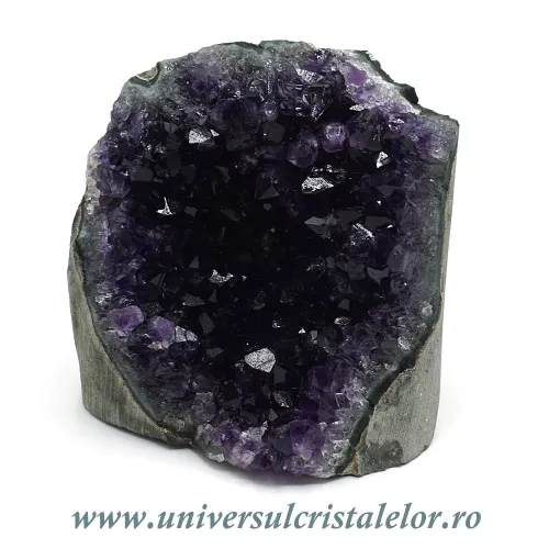 Ametist cu baza mineral unicat m34 Ametist cu baza mineral unicat m34