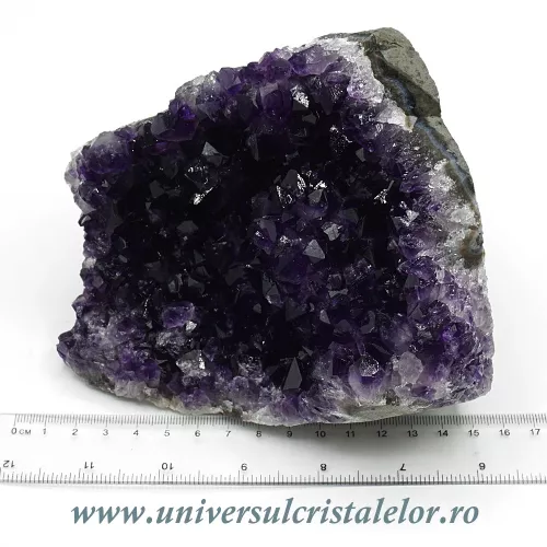 Ametist cu baza mineral unicat m08