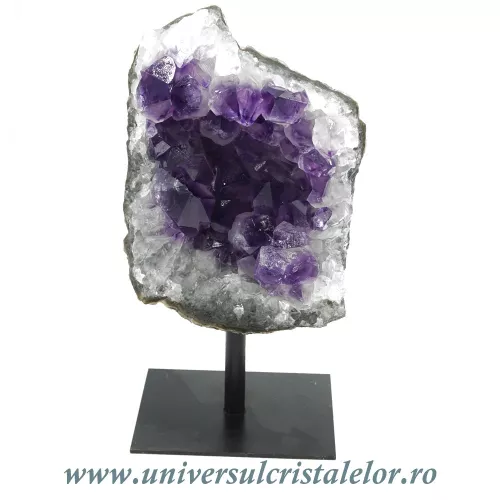 Ametist pe suport de metal mineral unicat m11 Ametist pe suport de metal mineral unicat m11