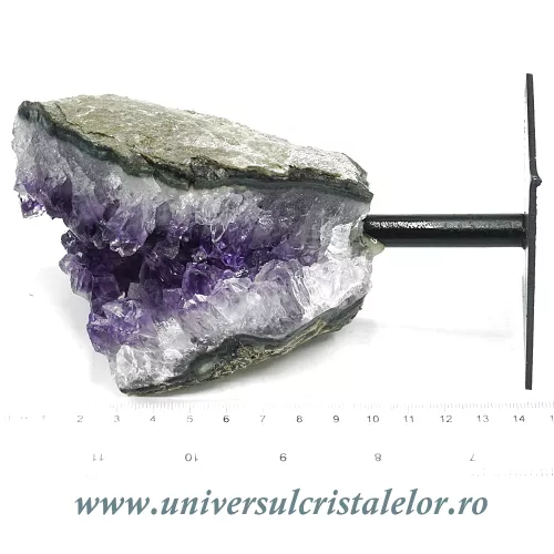 Ametist pe suport de metal mineral unicat m12 Ametist pe suport de metal mineral unicat m12