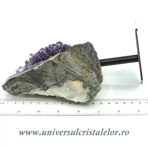 Ametist pe suport de metal mineral unicat m05