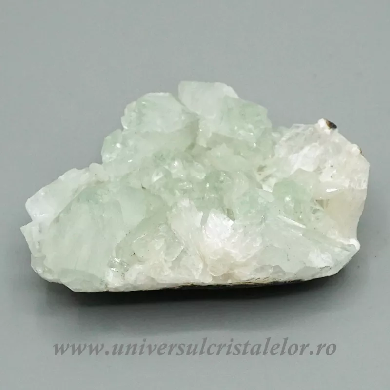 Apofilit verde unicat m01