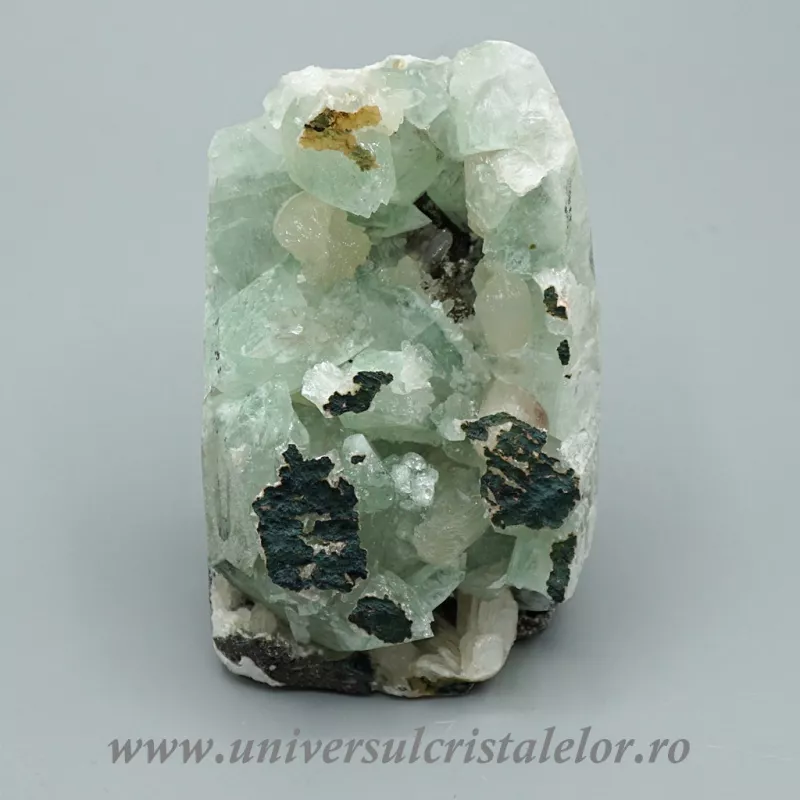 Apofilit verde unicat m08