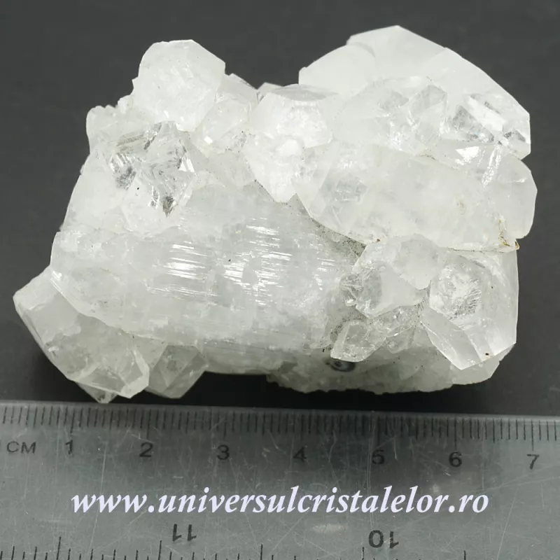 Apofilit cluster Apofilit cluster