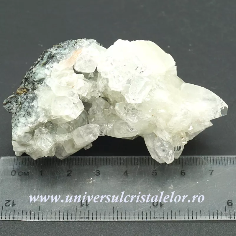 Apofilit cluster Apofilit cluster
