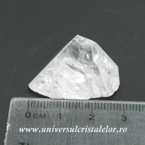 Piramida apofilit unicat m01 Piramida apofilit unicat m01