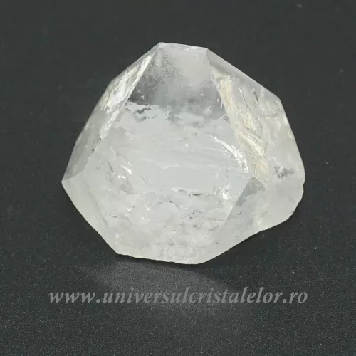 Piramida apofilit unicat m03 Piramida apofilit unicat m03