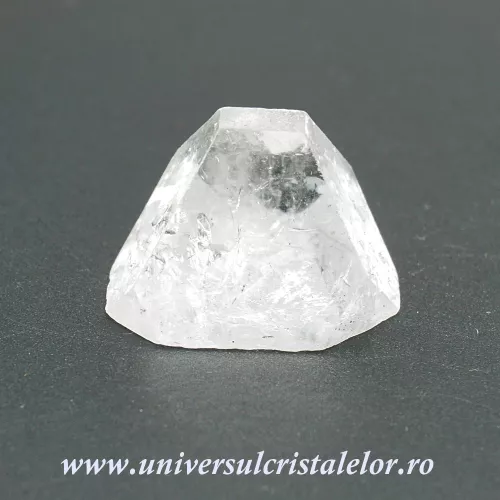 Piramida apofilit unicat m06 Piramida apofilit unicat m06