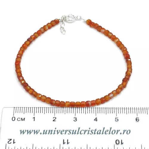 Bratara carneol cub fatetat - 2,5mm Bratara carneol cub fatetat - 2,5mm
