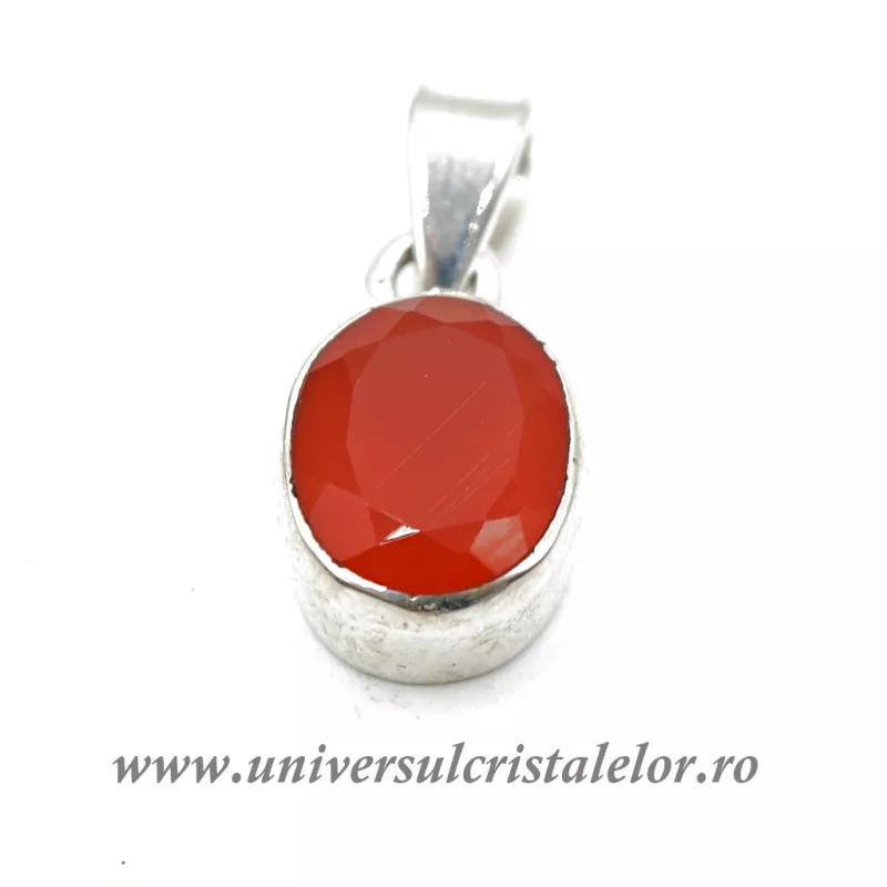 Pandantiv oval fatetat carneol