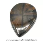 Cabochon chiastolit