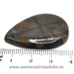 Cabochon chiastolit