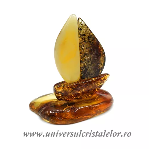 Figurina chihlimbar corabie Figurina chihlimbar corabie