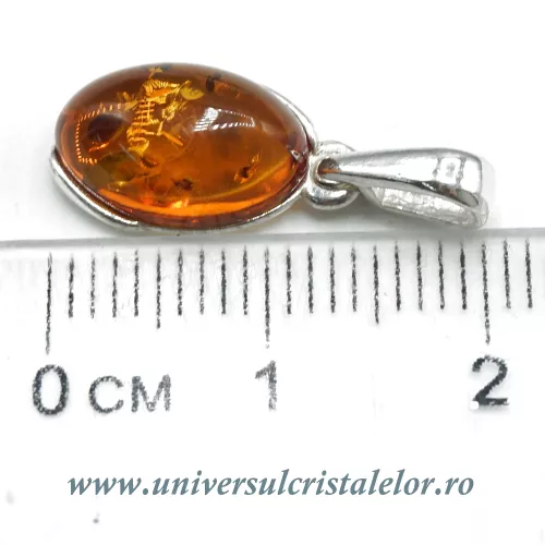 Pandantiv chihlimbar oval 8/12 mm Pandantiv chihlimbar oval 8/12 mm