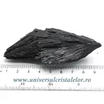 Cianit negru Cianit negru
