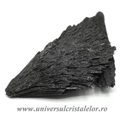 Cianit negru  Cianit negru