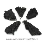 Pandantiv cianit negru Pandantiv cianit negru