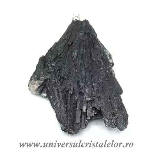 Pandantiv cianit negru unicat m2 Pandantiv cianit negru unicat m2