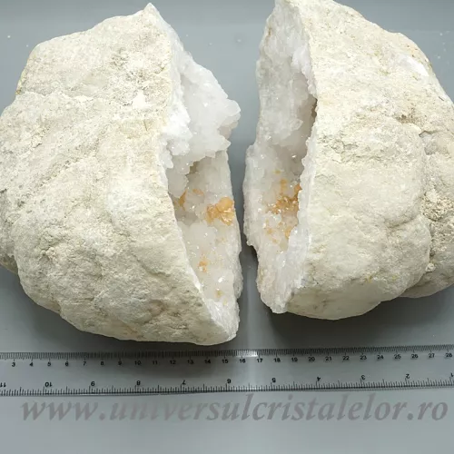 Geoda cuart alb m20 Geoda cuart alb m20