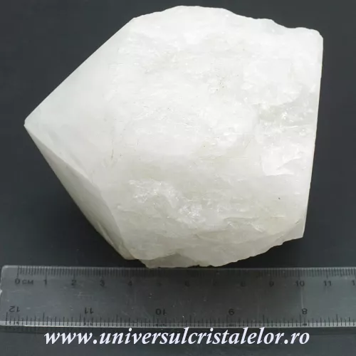 Cuart alb laptos varf cu baza Cuart alb laptos varf cu baza